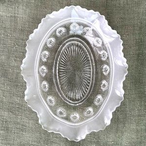 VINTAGE davidson clear glass ruffled soap dish